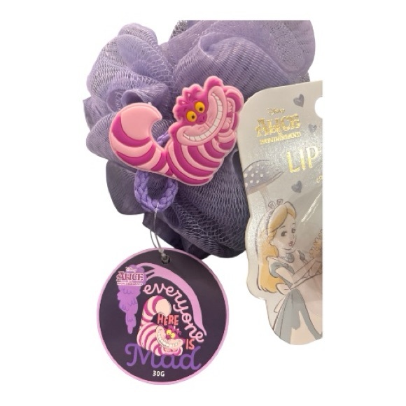 Disney Alice in Wonderland Purple Loofah and Coconut Scented Lip Balm Set NEW - Picture 2 of 3